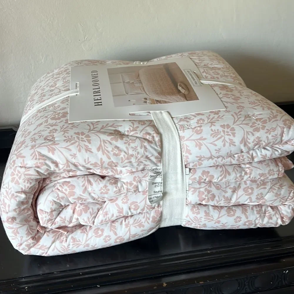 Heirloomed Floral Work Quilt Set